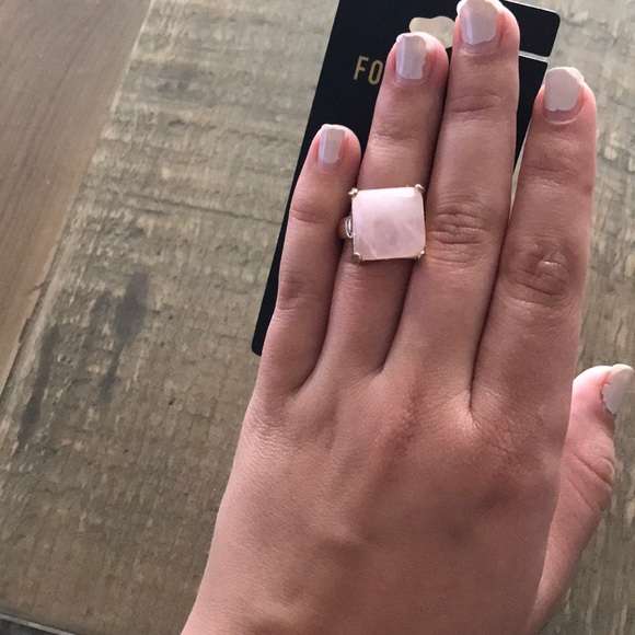 🔵🔵PRICE DROP🔵🔵 Forever 21 ring - Picture 2 of 3